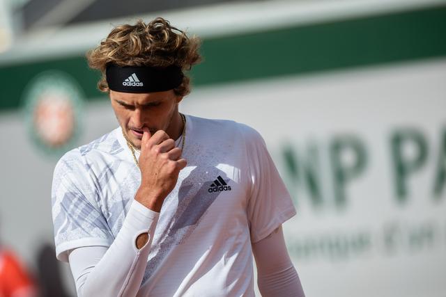 面对门将提 面对门将提